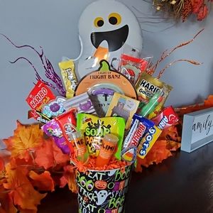 Kids Halloween Gift Basket Candy Bouquet Treats